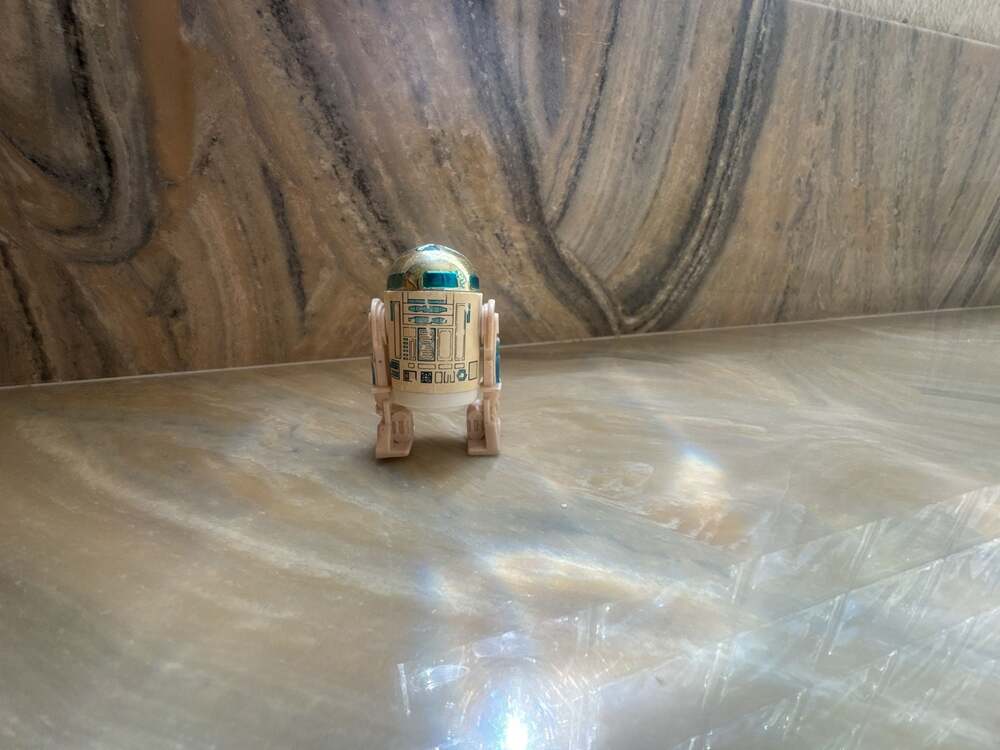 Vintage 1977 Kenner Star Wars R2-D2 Action Figure Hong Kong